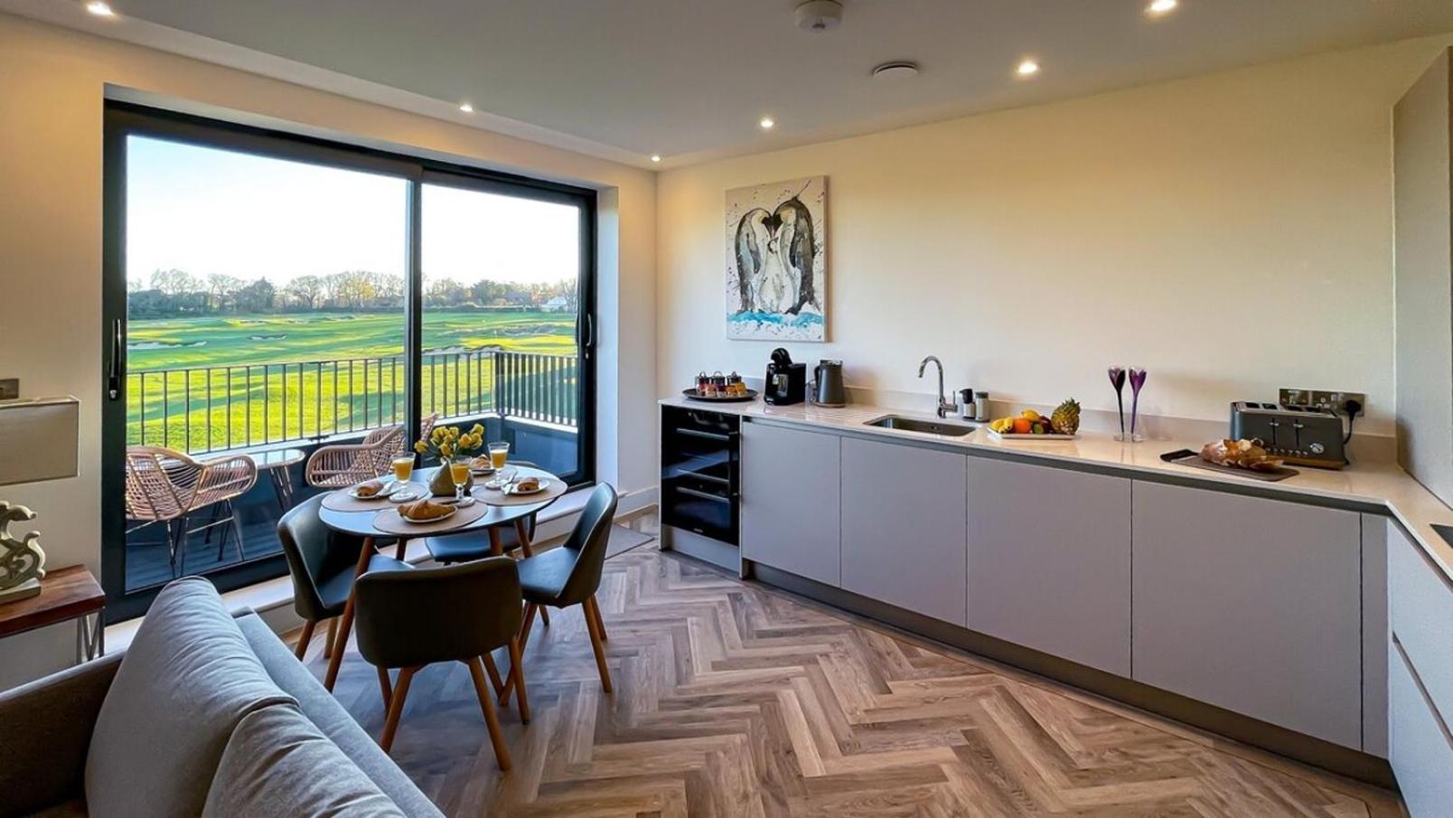 Luxury Ocean & North Foreland Golf View By Adliv Broadstairs Bagian luar foto